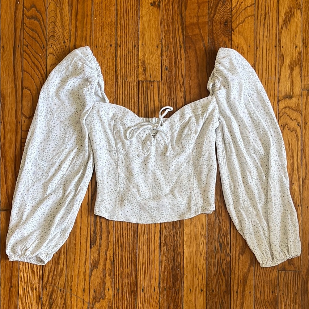 Aritzia White Floral Puff Sleeve Top